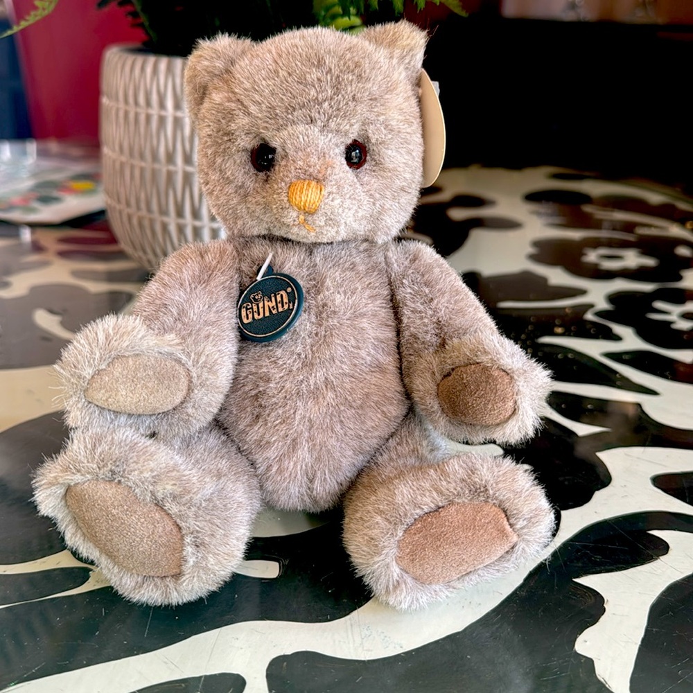 New In Box. GUND Limited Edition Bear. 1986. - Picture 3 of 10